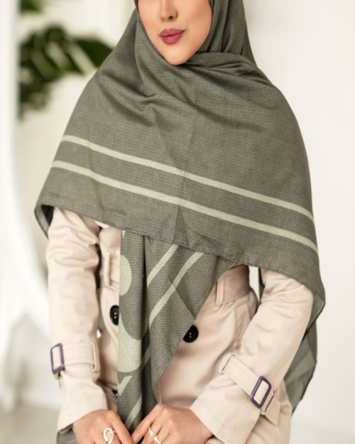  روسری نخی دوردوخت منگوله دار 